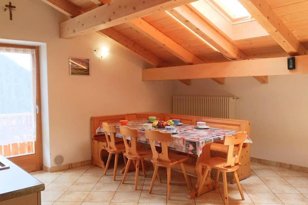 La Majon Apartment Colle Santa Lucia Luaran gambar