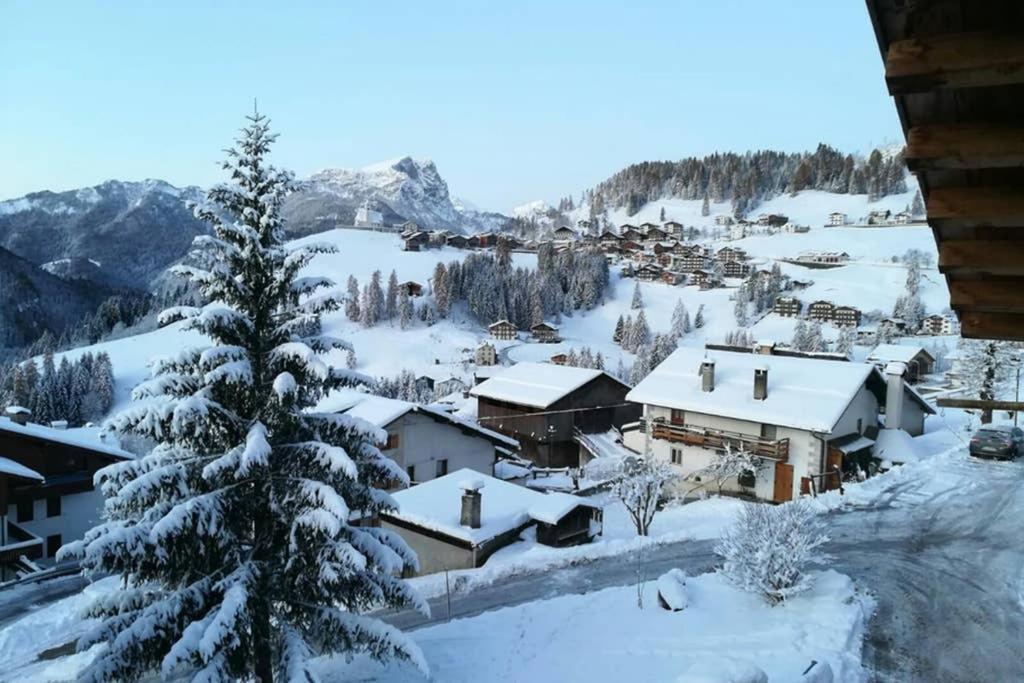 La Majon Apartment Colle Santa Lucia Luaran gambar